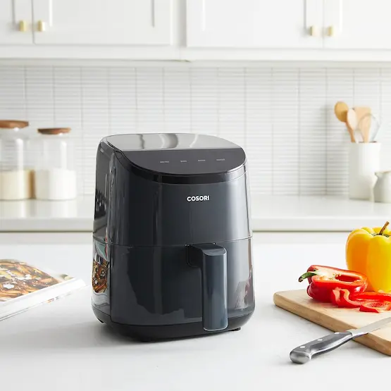 Una freidora de aire grande siempre cocina mejor